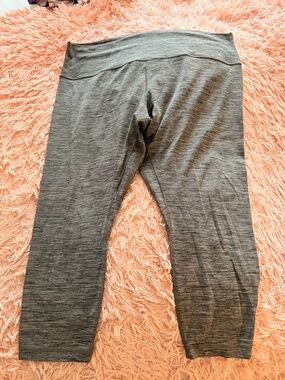 lululemon athletica Grey Capri Leggings